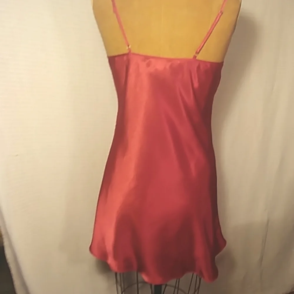 Tony Tooshoes bought this chemise crap for me...